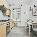 Family -64 M2 - Odrzanska By Renters *